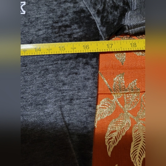 EUC PINK Victoria's Secret Womens Acid Washed Gray Tee Love Size Extra Small - Picture 7 of 11